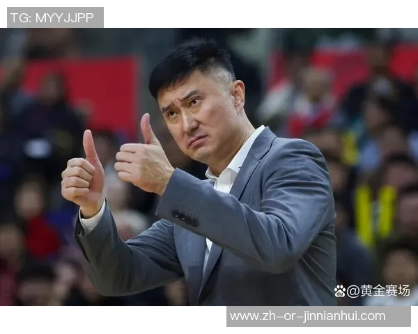 探听敌情！杜锋现场观战四川和浙江竞赛 一旁还有郭士强